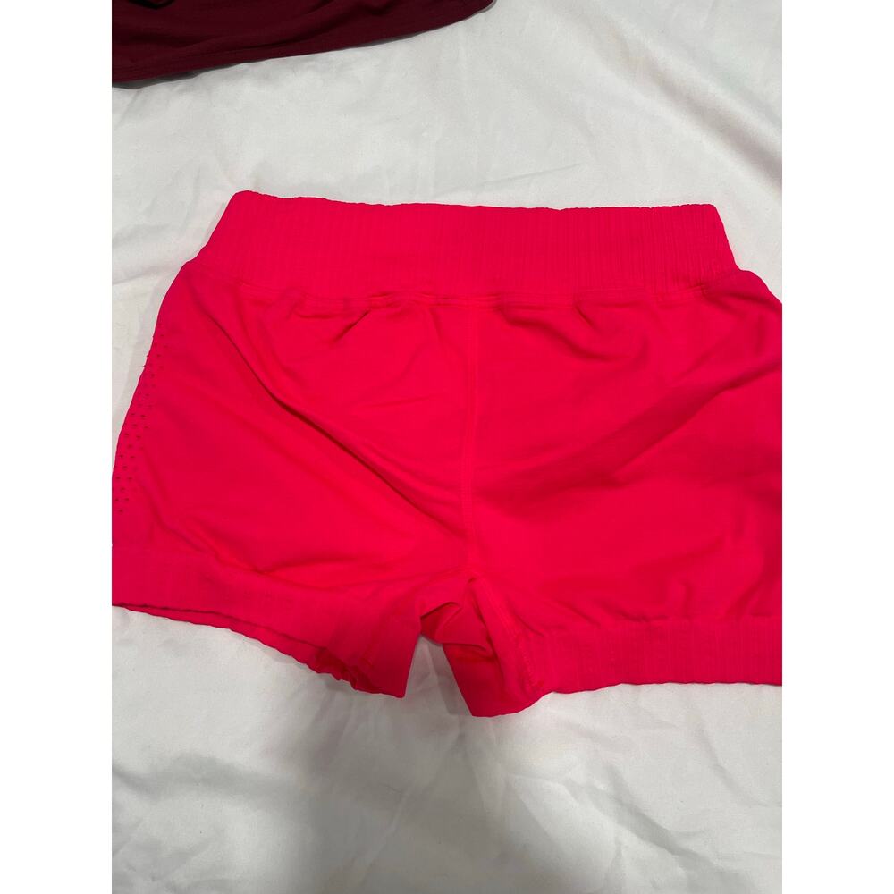 Free People Seamless shorts– Neon Coral – XS/S